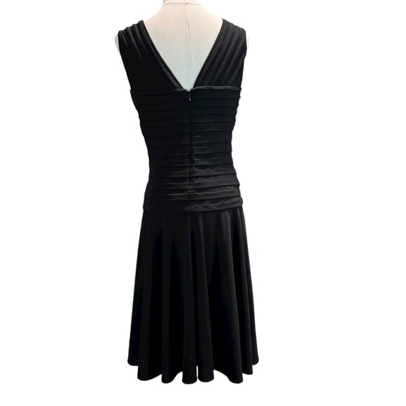 White House Black Market Black Sleeveless Dress Size 8 – Fully Lined Classic LBD - Picture 3 of 10